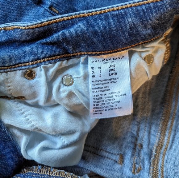 AE Low Rise Flare Jeans 10L - Picture 6 of 6